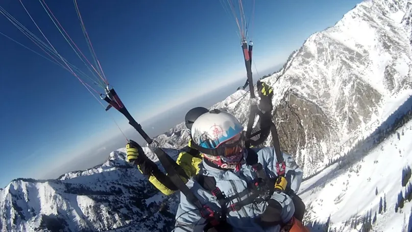 Полет на параплане на Шымбулаке 