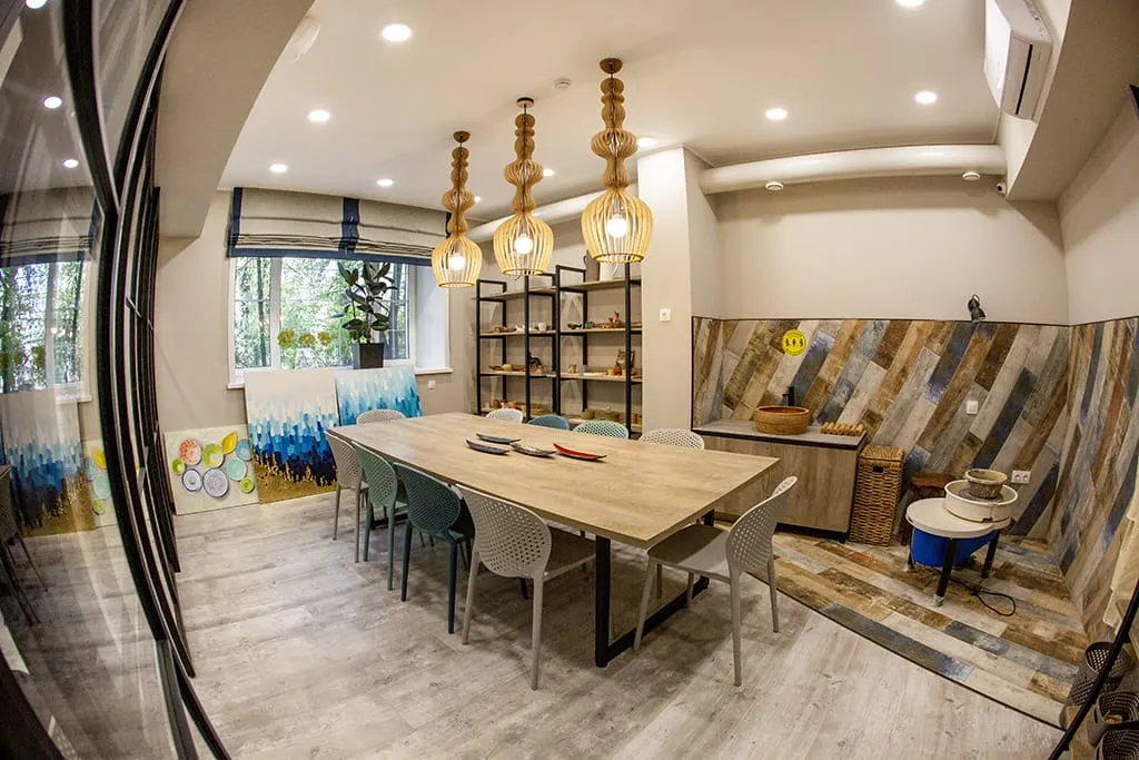 Урок гончарного мастерства в "Ikigai Art & Yoga Space"