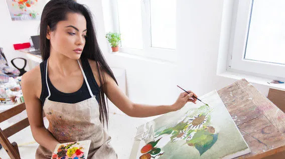 Что подарить девушке на день рождения?