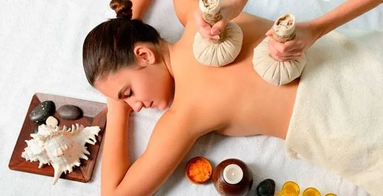 Стоун-массаж или массаж травяными мешочками