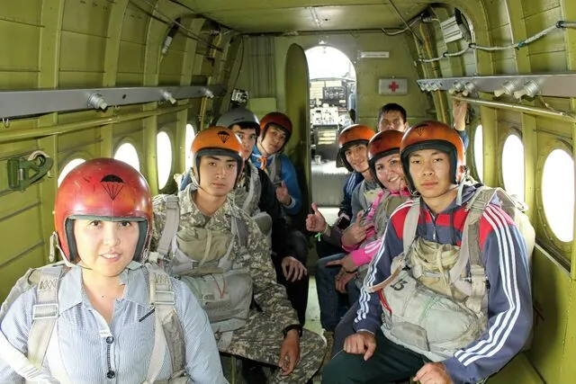 Все, что вы хотели знать про прыжки с парашютом  в Алматы 