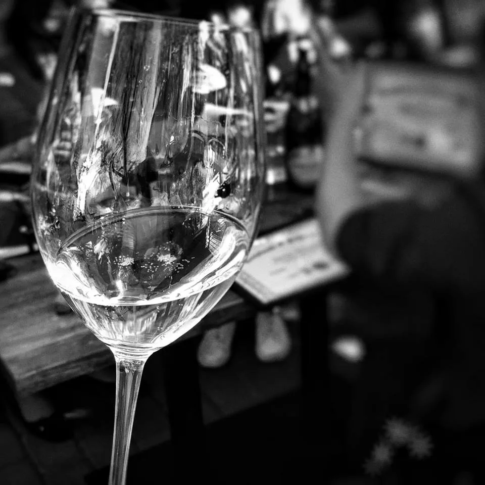 Дегустации и мастер-классы в Школе сомелье " IWINE! ". Номинал 15 000 тенге
